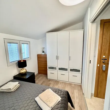 Modern, Spacious With Free Car Parking Apartment